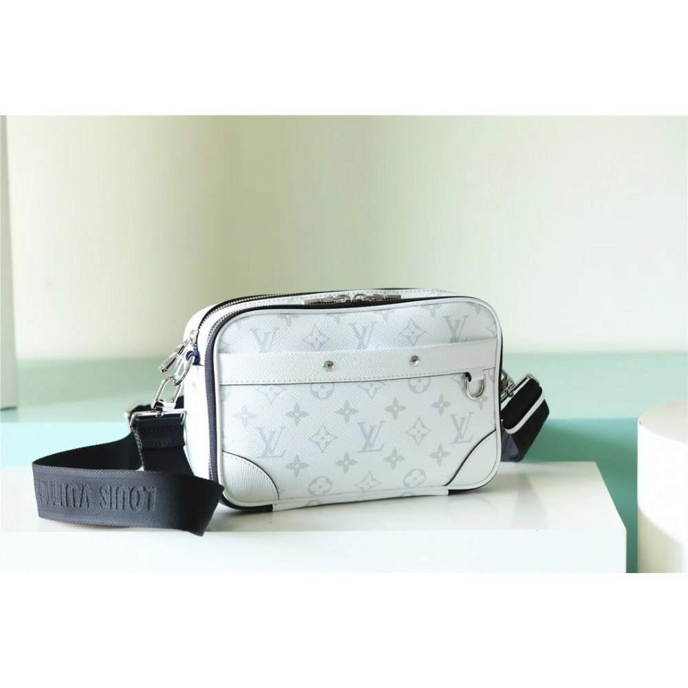 Louis Vuitton Alpha 24cm Shoulder Bag IAMBAGS32981 Outlet Sales