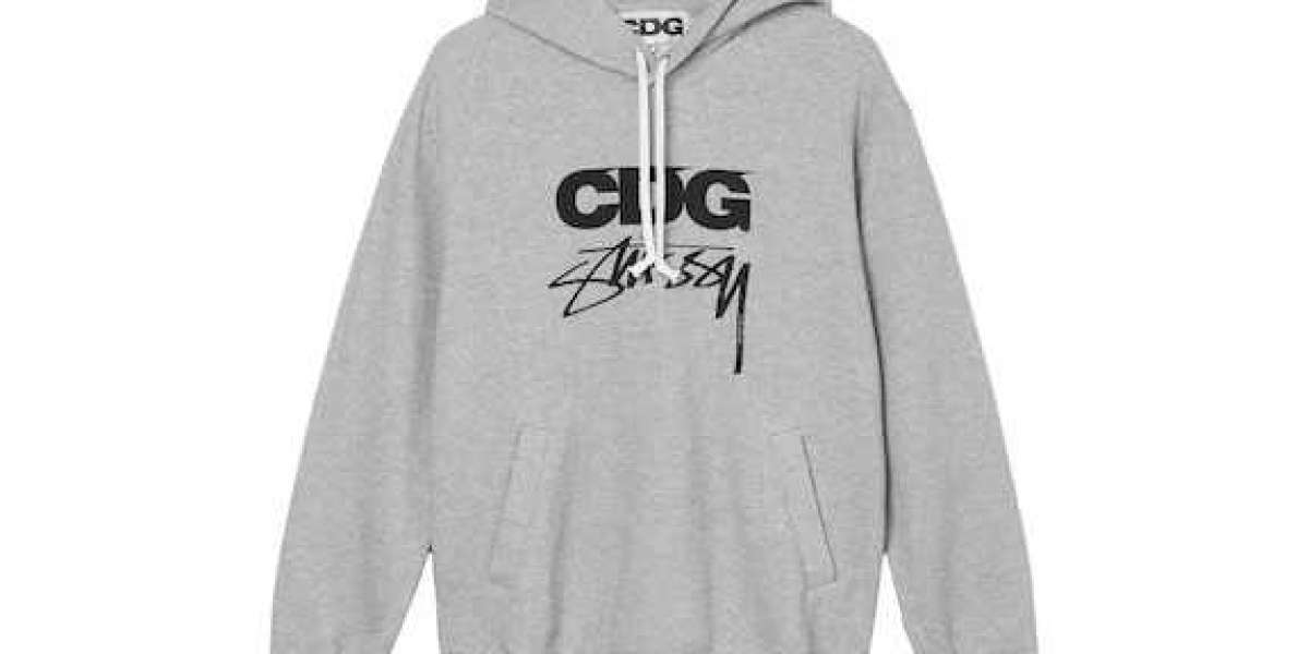 Comfort Meets Style: Why Stussy Hoodies are a Wardrobe Essential