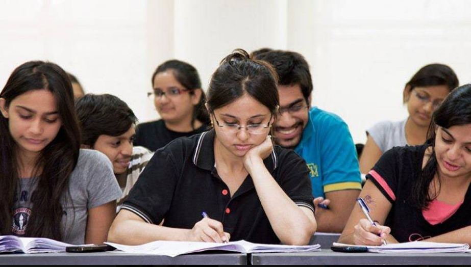 Best UPSC CSAT Coaching - Azucation