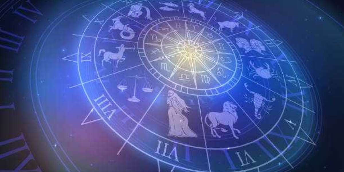 Consult Famous Astrologer Ahmedabad to Transform Your Life with Astrology