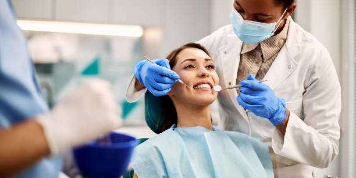 How to Find a Reputable Dentist in Dwarka