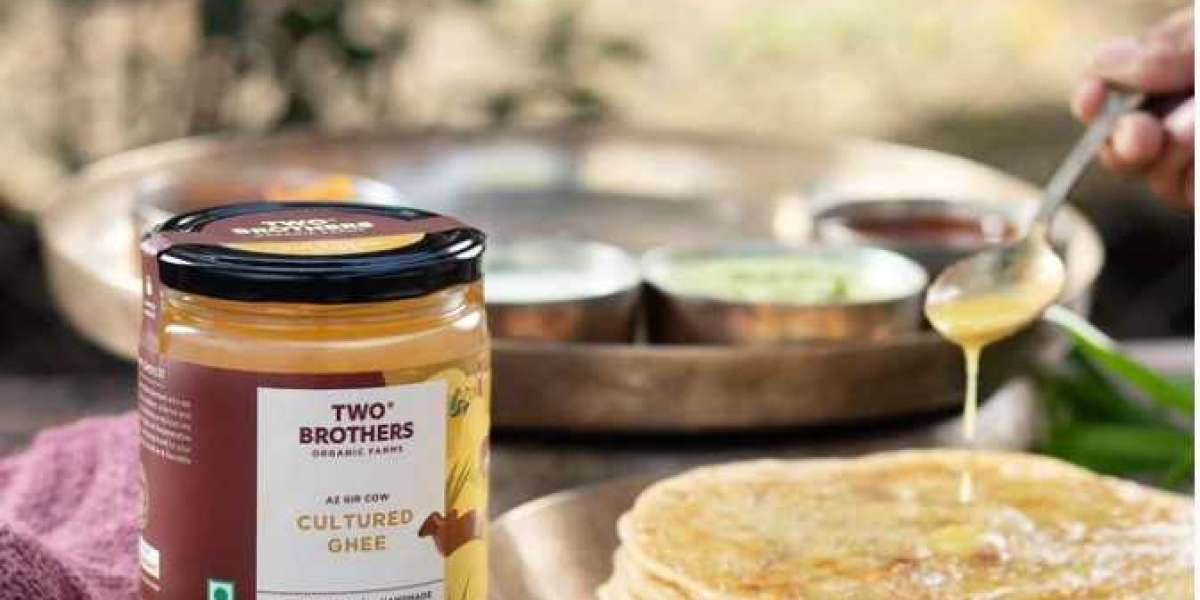 The Rise of Raw Ghee in the US: Health Benefits and How to Use It