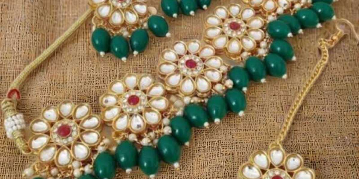 The most effective method to Pick the Ideal Handmade jewellery