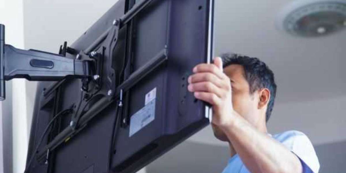 Choosing the Right TV Mounting and Installation Service in Edmonton