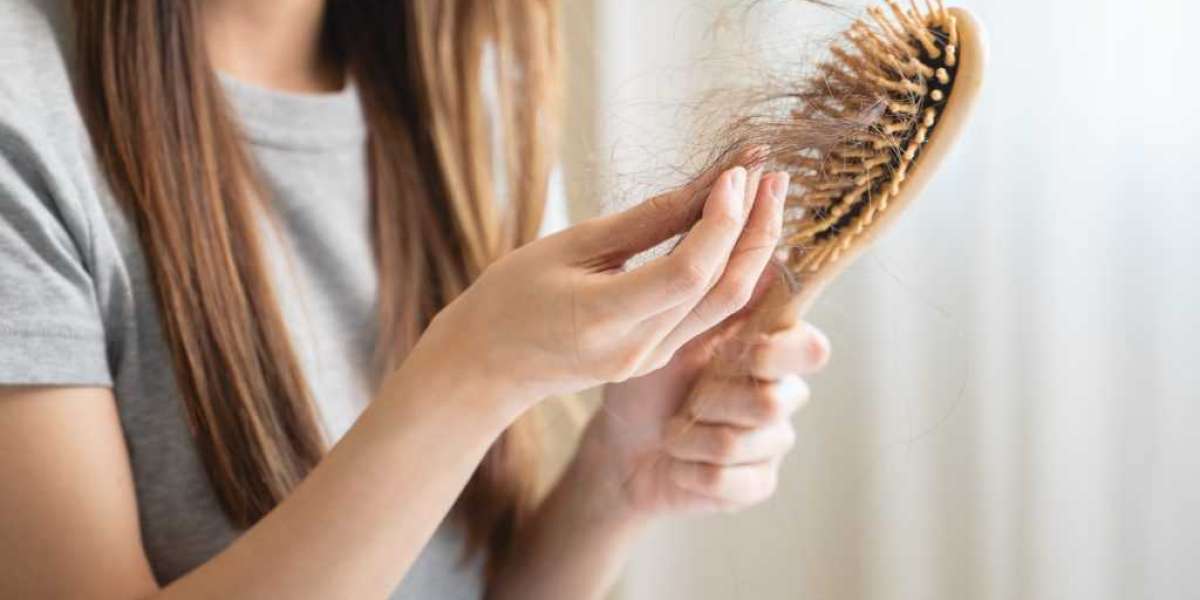Hair Loss Treatment: Essential Oils You Should Use