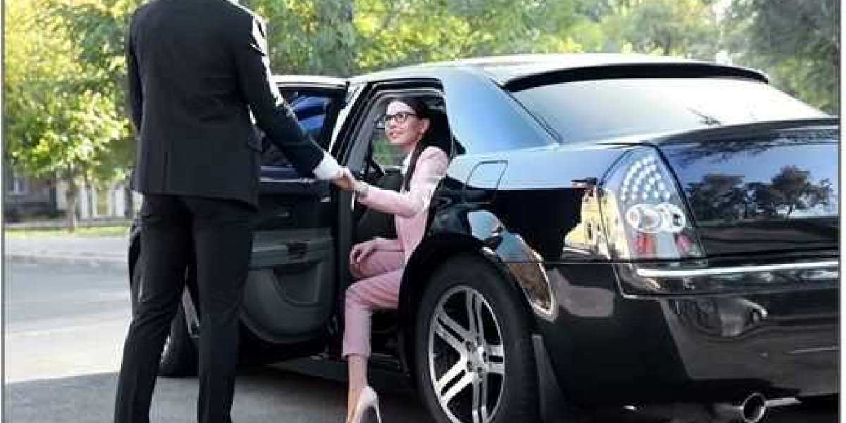 Stress-Free Airport Transfers: UK City Taxi Expectations